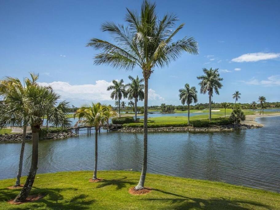 Greenlinks Golf View Villa Flamingo At Lely Resort Napoli Bagian luar foto